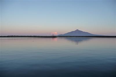 礼文島から見た利尻富士