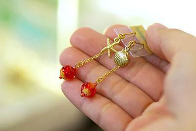 鮮やかな色合いは、まるで沖縄の豊かな自然を表しているようだ