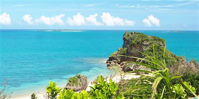 いにしえからの聖地の島。雄々しさと穏やかさが同居する