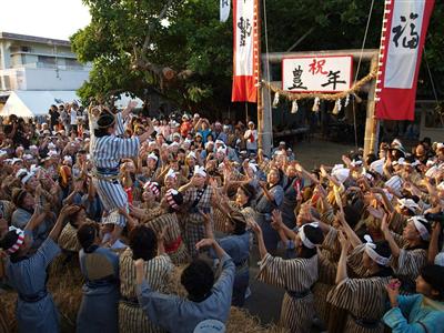 豊年祭のワンシーンより（撮影／新盛基史さん）