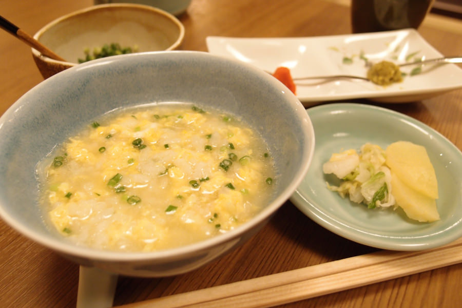 スープの最後の一滴までを味わう博多水炊きの「おじや」