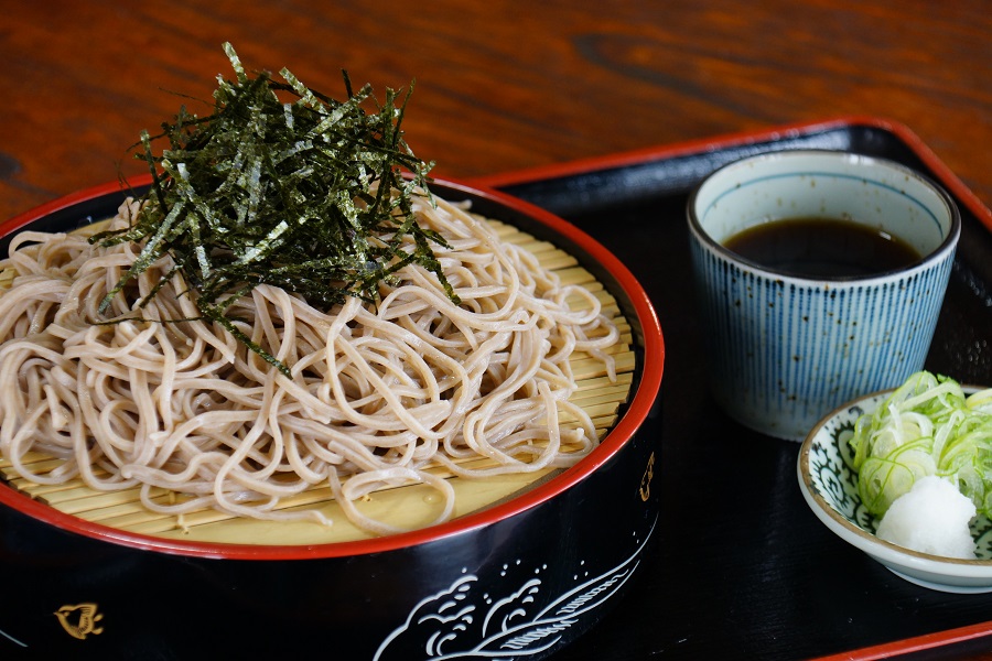 コシが強くのど越しもいい忍野そば（写真／忍野観光協会）