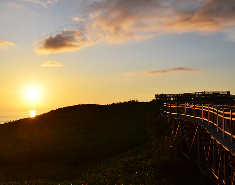 知床五湖の夕陽