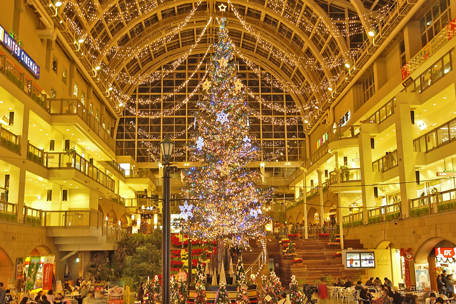 サッポロファクトリーのクリスマスツリー