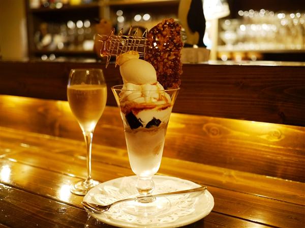 札幌で「〆パフェ（シメパフェ）」を流行らせた「ペンギン堂」