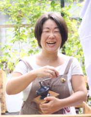 辻 佐知子 さん