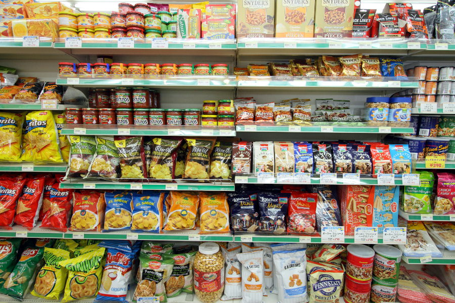 定番商品からめずらしいものまで、見ているだけでも楽しい