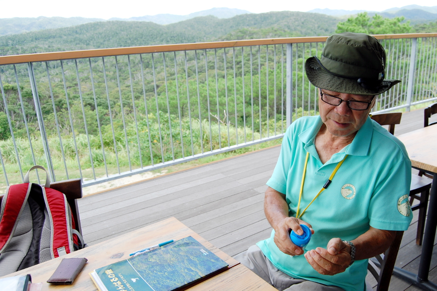 虫よけスプレーを塗る時は周囲に拡散させないように注意しよう