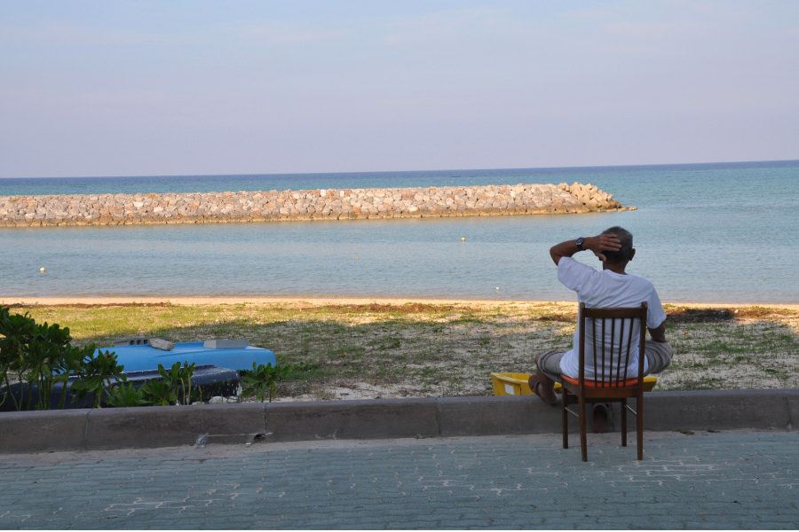 島の人々の暮らしを垣間見ることができる