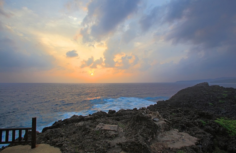 早起きして、最北端で朝日のパワーをもらいましょう