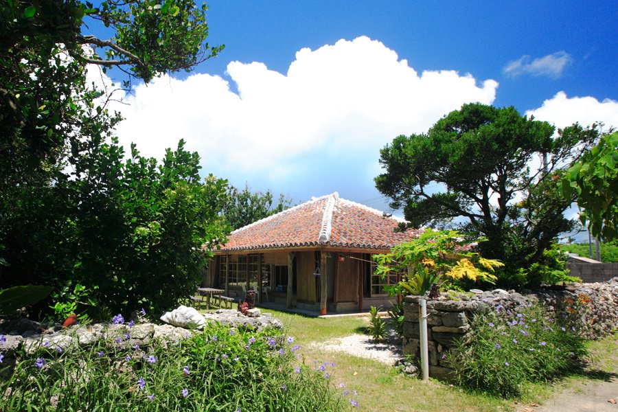 豊かな自然と温かい人々。黒島の暮らしは穏やか