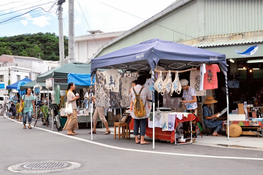 毎月第3日曜日に開催される「もとぶ手作り市」