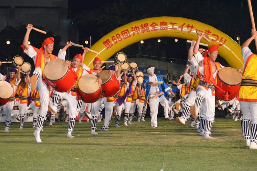 沖縄県内最大級のエイサーイベント「沖縄全島エイサーまつり」