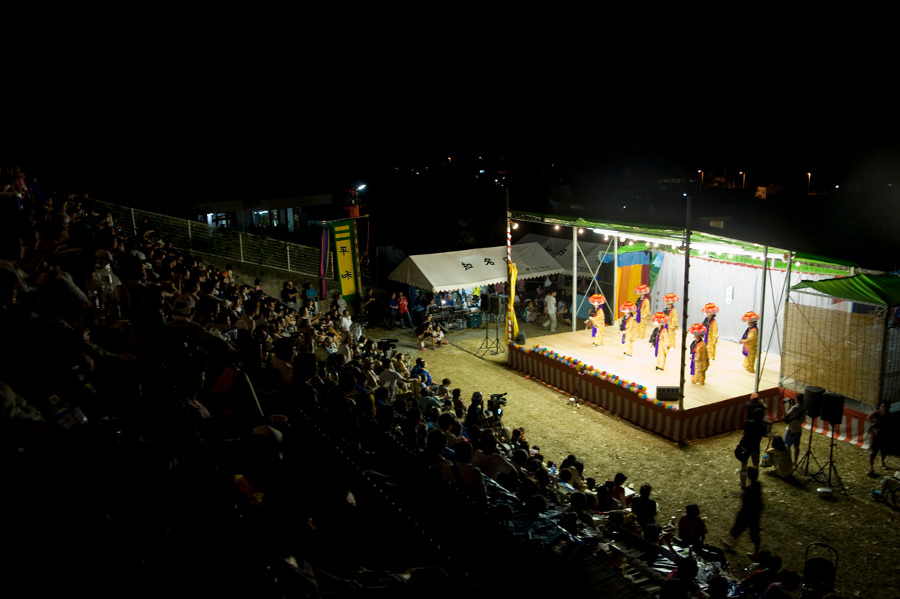 旧盆明けに開催される知名ヌーバレー。朝から晩まで行われる