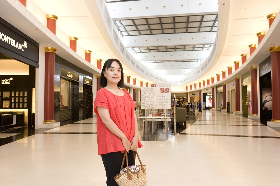 有名ブランドショップが並ぶブティックホール