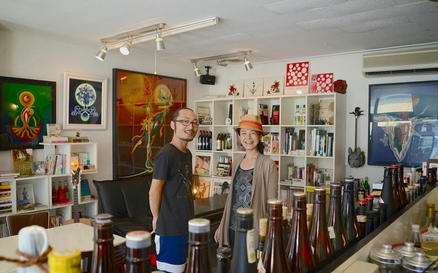 さまざまな国から観光客が訪れる「あむりたの庭、そして音楽」