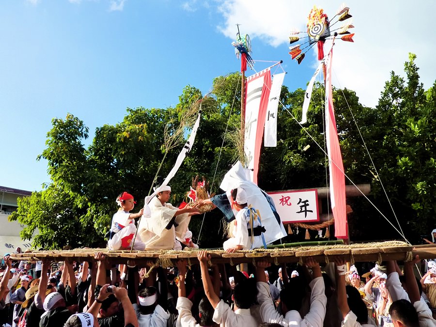 四ヵ字（しかあざ。石垣島の４つの集落のこと）の豊年祭