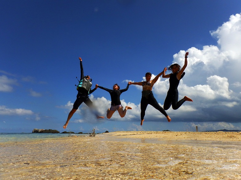 青空に向かってジャンプ！