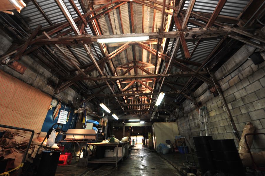 昔は市場内で脱穀したり、競りが行われたりしていた