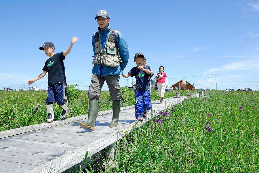 ガイドさんと一緒に楽しく湿原散歩