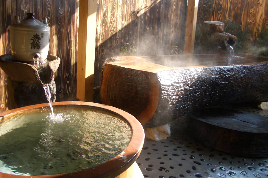 旅館やホテルのほか、気軽に利用できる家族風呂も充実