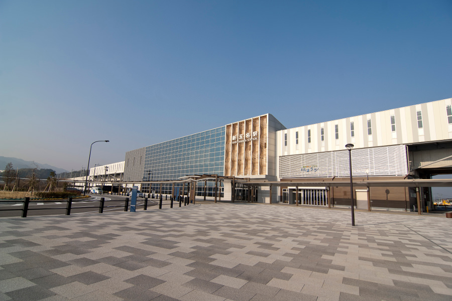 九州新幹線の新玉名駅は、県北の玄関口に