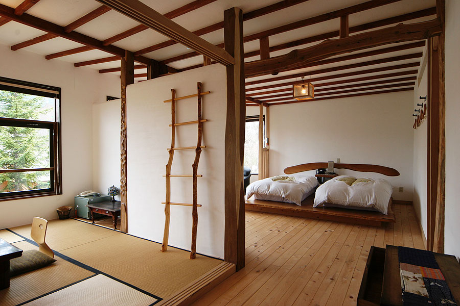 木の温もりを存分に味わえる「中村屋」の部屋