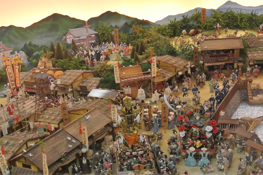 海側から眺めた小倉の城下町を再現したジオラマ