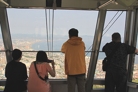 ロープウェイ内部