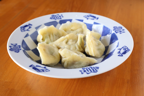 ジューシーな肉汁があふれる万徳の水餃子