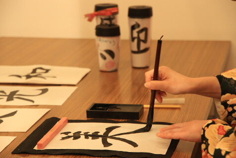 書道体験をタンブラーに