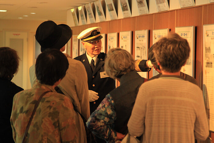 ガイドツアーの様子