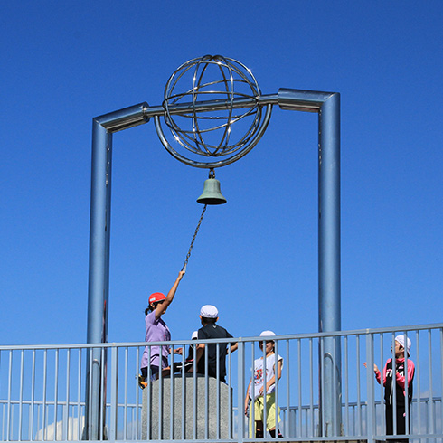 地球岬展望台・幸福の鐘