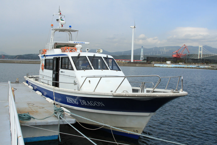 クルーズ船・ライジングドラゴン