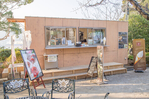 長崎を一望できるガーデンカフェ