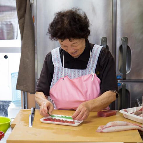拝所やビーチなど島内散歩がおすすめの記事イメージ