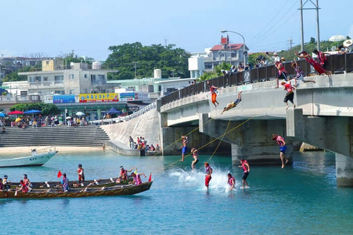 奥武島ハーリー（奥武島海神祭）の記事イメージ