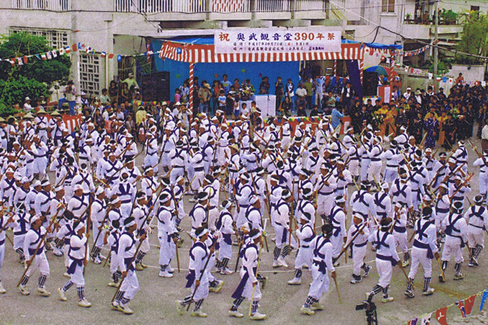 奥武観音堂祭の記事イメージ