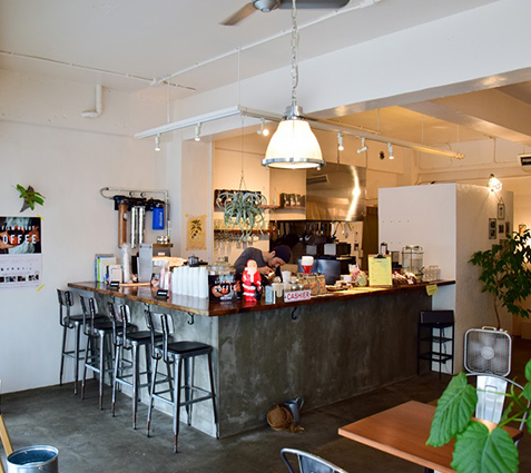 KRAMP COFFEE STORE（クランプコーヒーストアー）