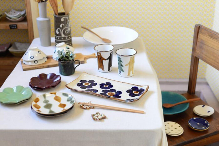 Craft・Gift ヤッチとムーンの店内