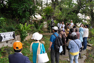 壺屋でシーサーの日の様子
