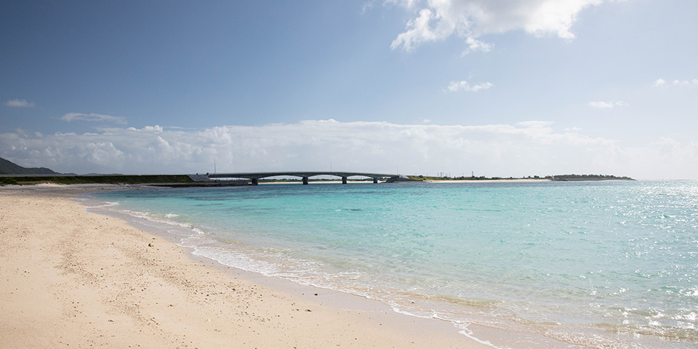 島の何気ない風景が宝物に。伊平屋島の隣にある「野甫島」を散策