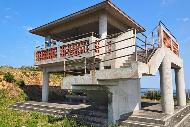 高台の「大本田（ウーンダ）展望台」