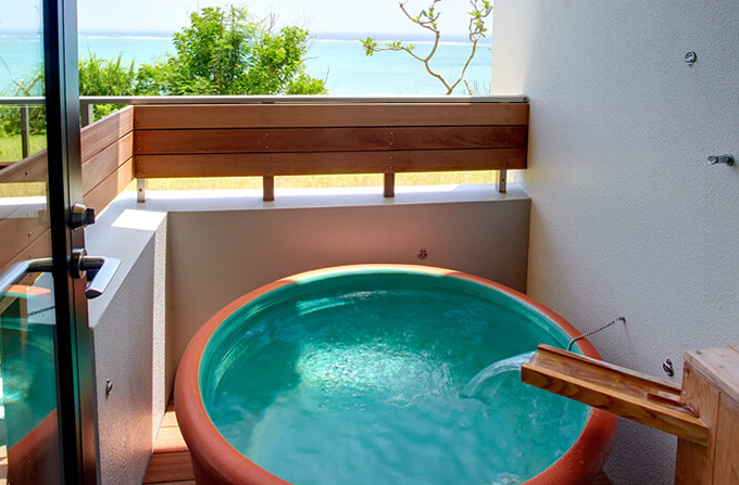 瀬長島