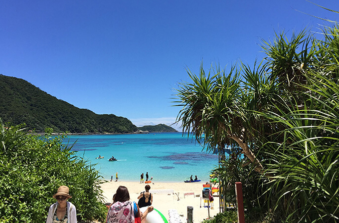 渡嘉志久ビーチの記事イメージ