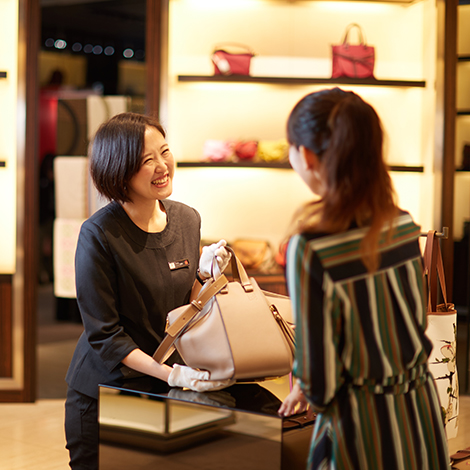 国内旅行で免税ショッピングができるのは、日本で沖縄だけ。DFS限定品も！