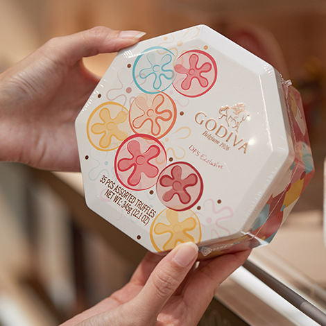 国内旅行で免税ショッピングができるのは、日本で沖縄だけ。DFS限定品も！