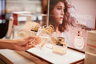 フレグランス・セールス・スペシャリスト