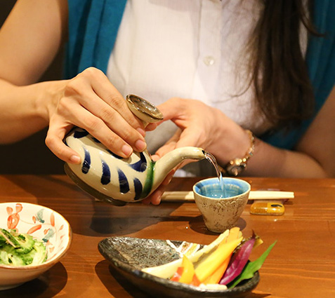 琉球料理と泡盛の店 カラカラ