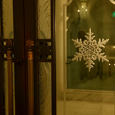 雪の美術館　ドア